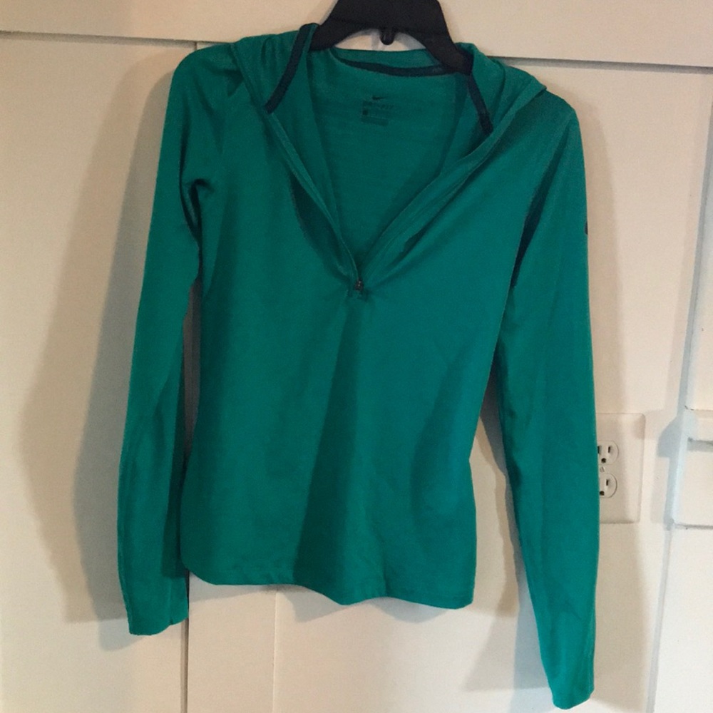 Nike Quarter ZIP Long Sleeve